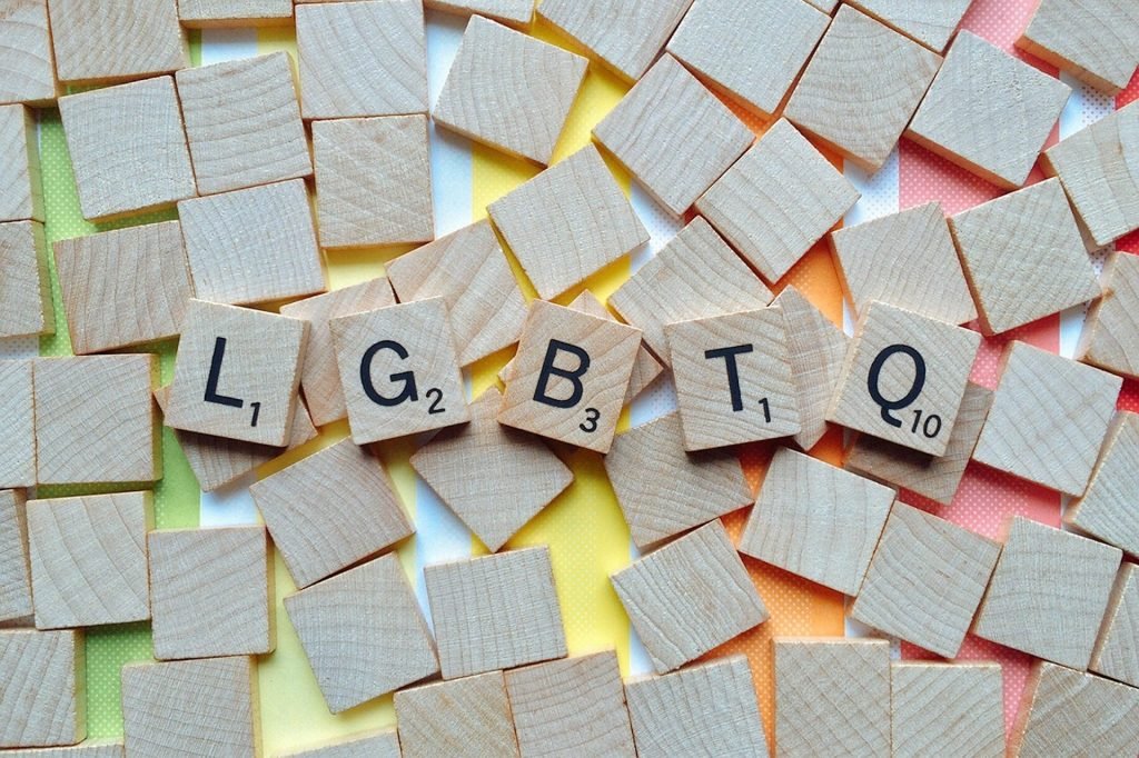 LGBTQ+ Unterricht, Scrabble Steine