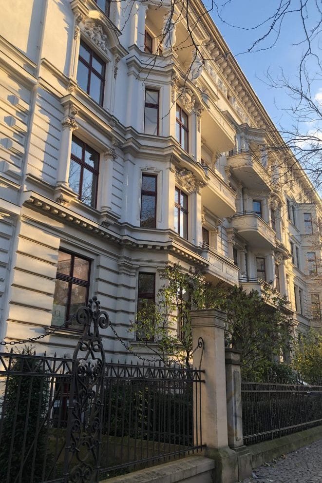 Altbau 1 661x1024 1