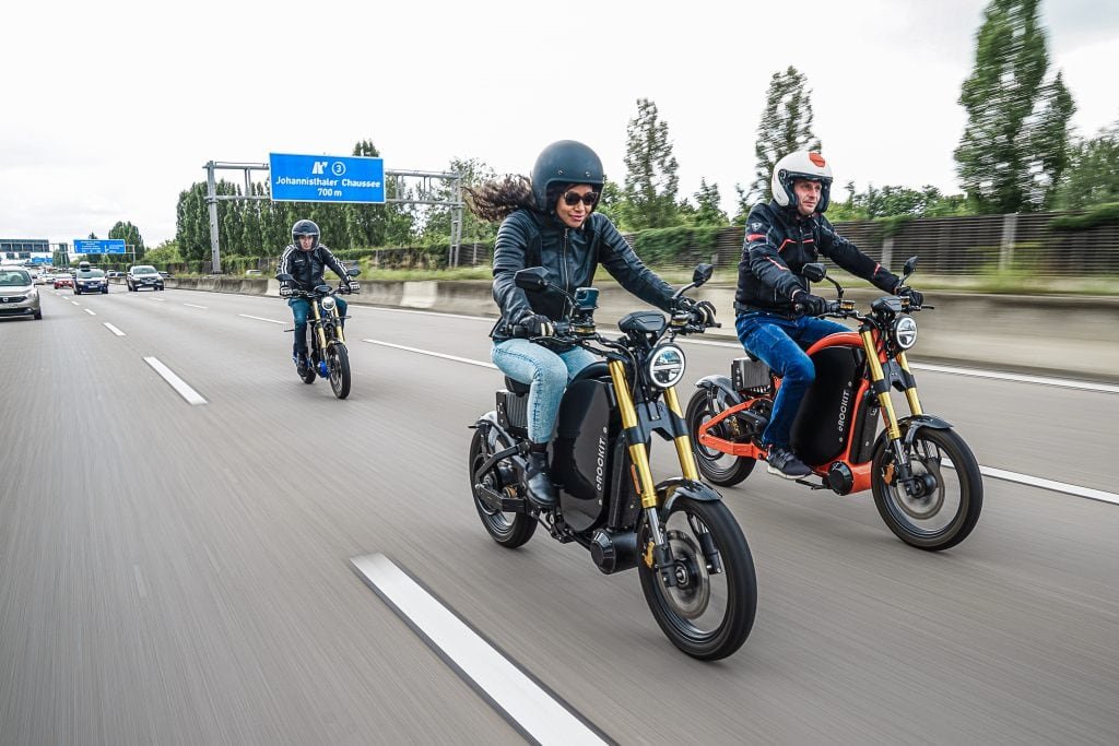 Das eROCKIT auf der Stadtautobahn in Berlin (Foto: Sven Wedemeyer)
