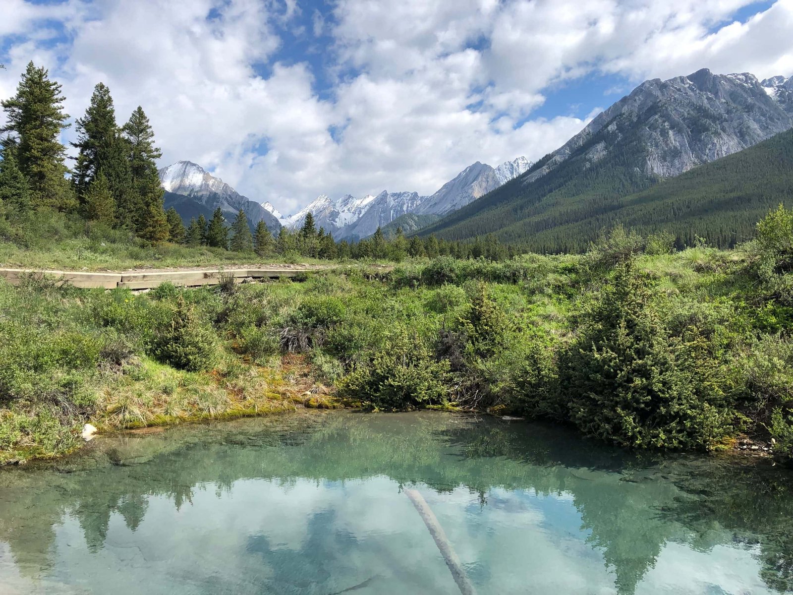 Hier kommt man zur Ruhe: Die Ink Pots im Banff-Nationalpark