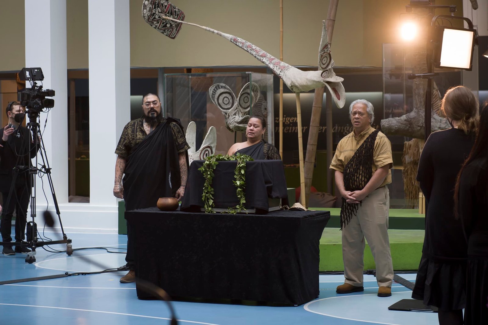 Bereits 2019 bat eine hawaiianische Delegation das Übersee-Museum um die Rückgabe der Schädel. Nun konnten sie übergeben werden.