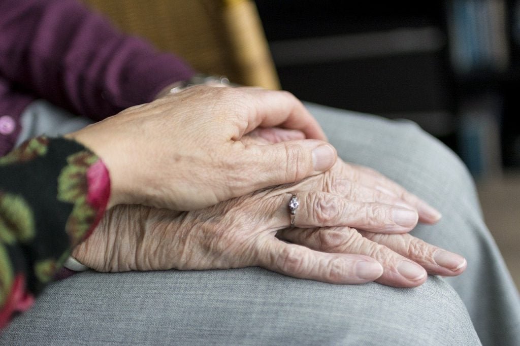3 Beispiele für bessere Arbeitsbedingungen in der Pflege