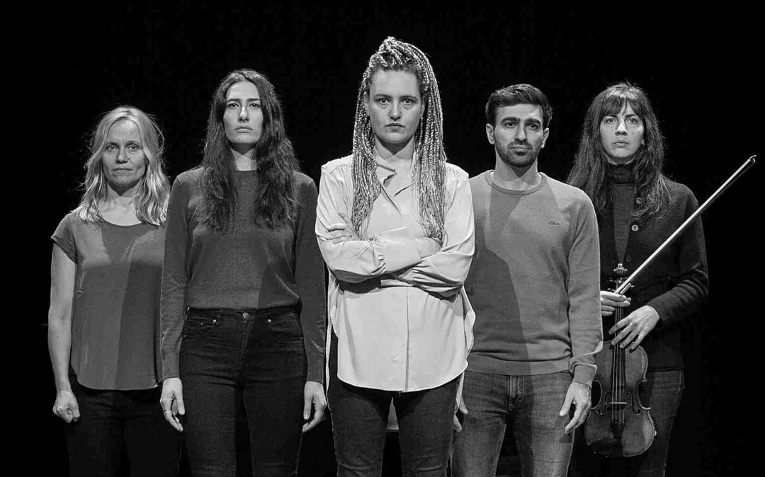 Eine Theaterbühne für die Menschlichkeit