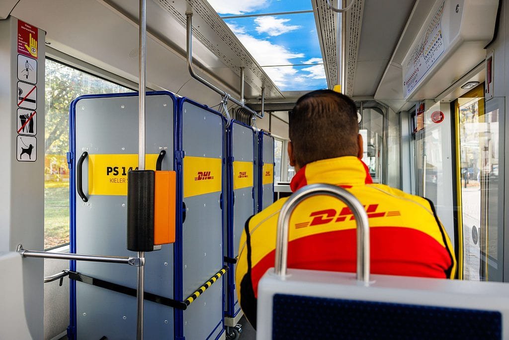 dhl paketbahn jensschlueter 2 2 1