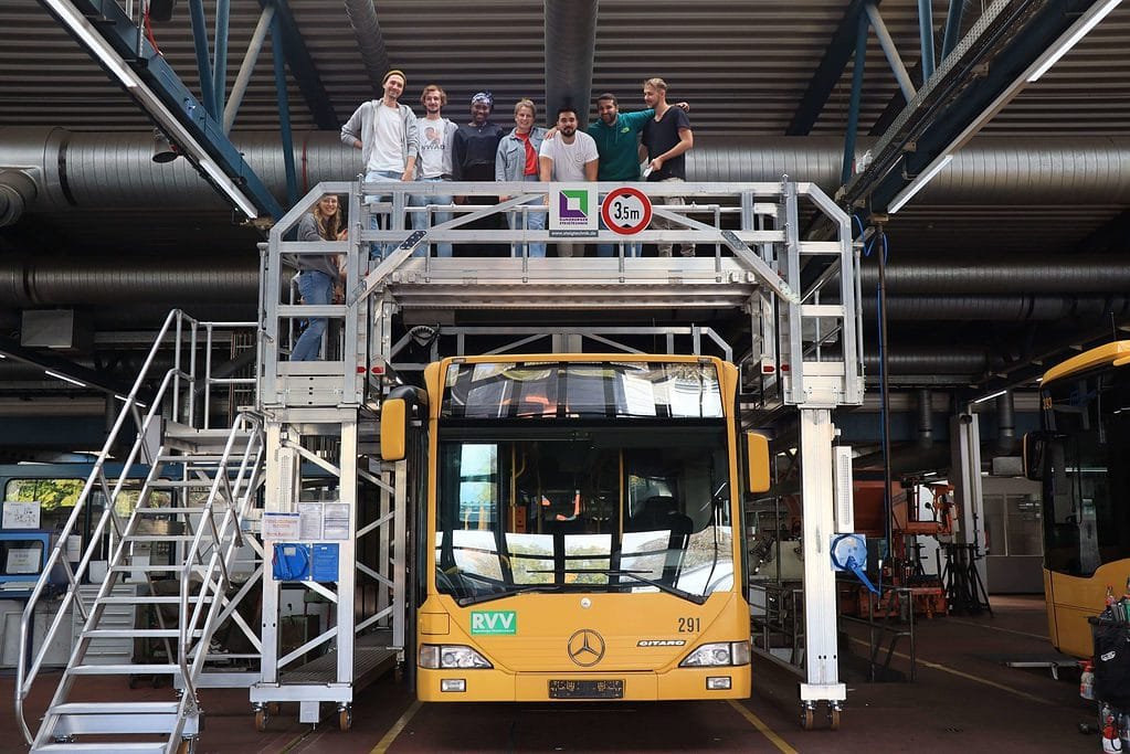 Der Solarwerkstattbus und das Projektteam