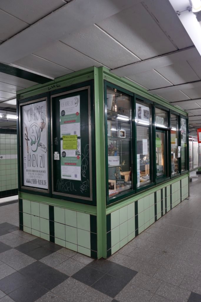 2023 03 27 Print3 zuhoerkiosk 2