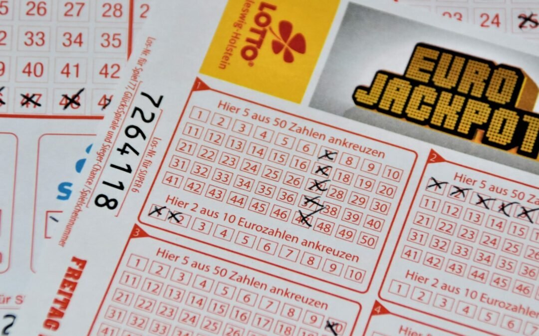 Die glücklichen Lottogewinner, die die Welt zu einem besseren Ort machen