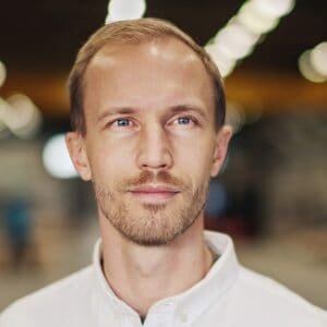 Eine Windkraftanlage aus Holz ermöglicht Ressourcenschonung und Energieeffizienz dank modularem Aufbau.