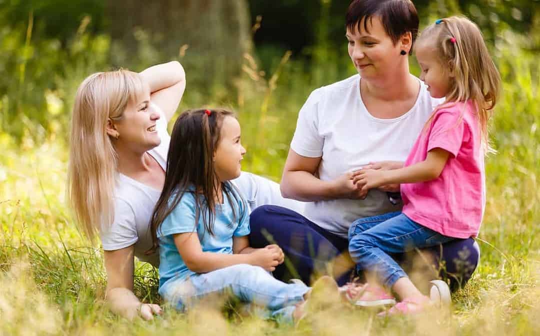 Abstammungsrecht wird angepasst – Gleichgeschlechtliche Paare feiern diesen Meilenstein