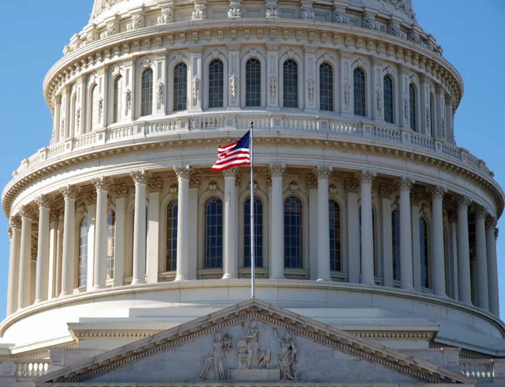 Mit Bidenomics bringt US-Präsident Joe Biden die Klima- und Sozialpolitik zusammen und leitet die US-Wirtschaft auf einen neuen Kurs.