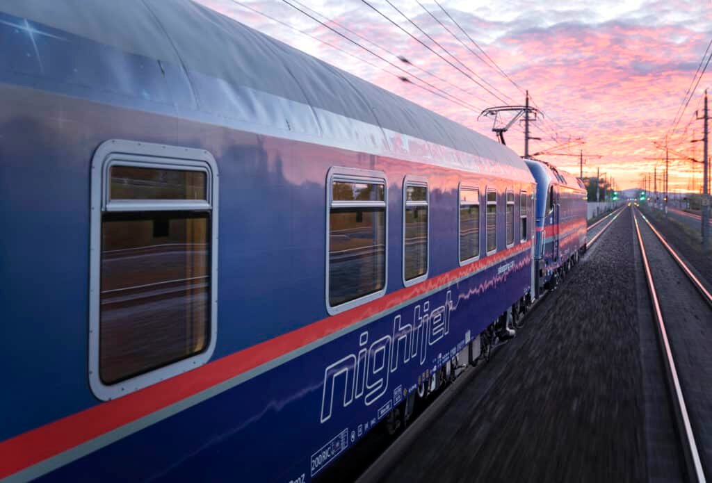 Nachhaltiges Reisen über Nacht Dank der Rückkehr der Nachtzüge: Seit einigen Jahren werden immer mehr Nachtzuglinien eröffnet oder wieder in Betrieb genommen.