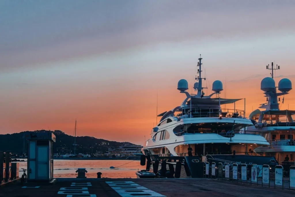 Yacht