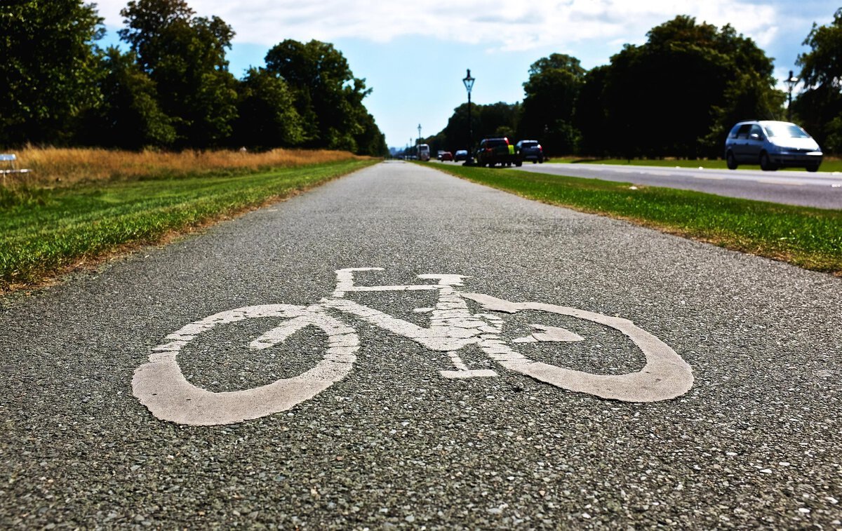 Ein Radweg aus der Froschperspektive