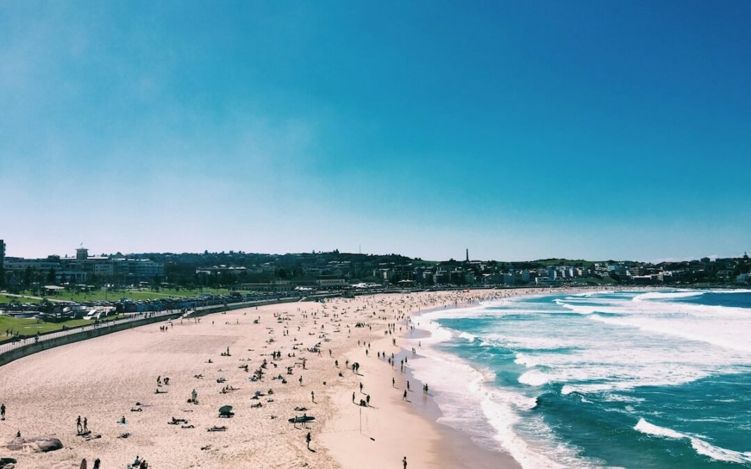 Weniger Müll an Australiens Stränden, fünf Millionen Solaranlagen