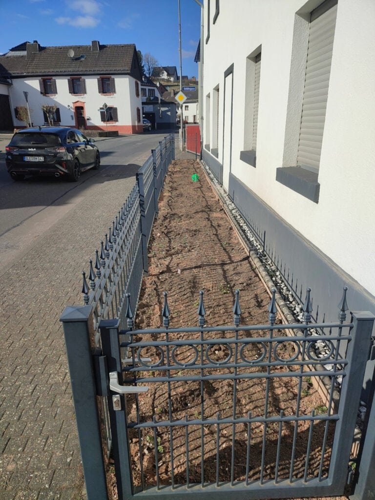 Der Landkreis Euskirchen setzt ein Zeichen für Klimaschutz und Artenvielfalt. 