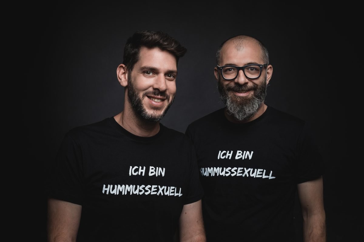 Seit Jahren betreiben der Palästinenser Jalil Debit und der Israeli Oz David Ben das Kanaan im Berliner Prenzlauer Berg. Im August stand ihr Lokal kurz vor dem Aus, nun kann es weitergehen – dank großer Unterstützung aus der Bevölkerung.