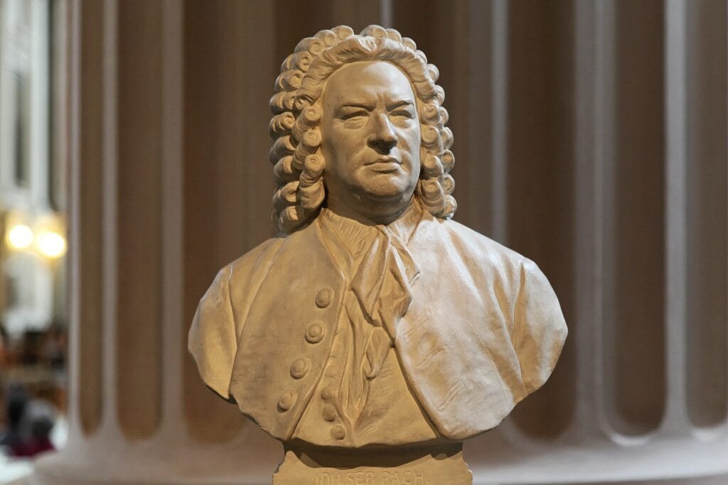 Bach-Denkmal in der Nikolaikirche; Credits: Frank Vincentz, CC BY-SA 3.0 , via Wikimedia Commons