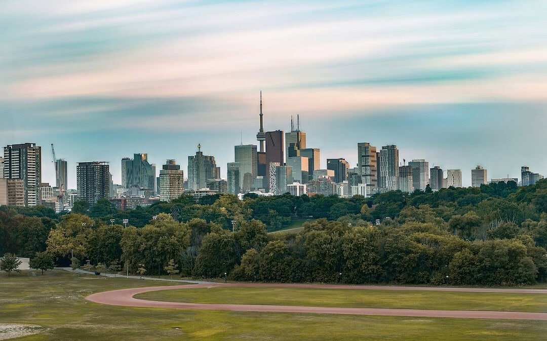 Alter Flughafen wird nachhaltige Stadt, 30 Prozent mehr Elektroautos weltweit