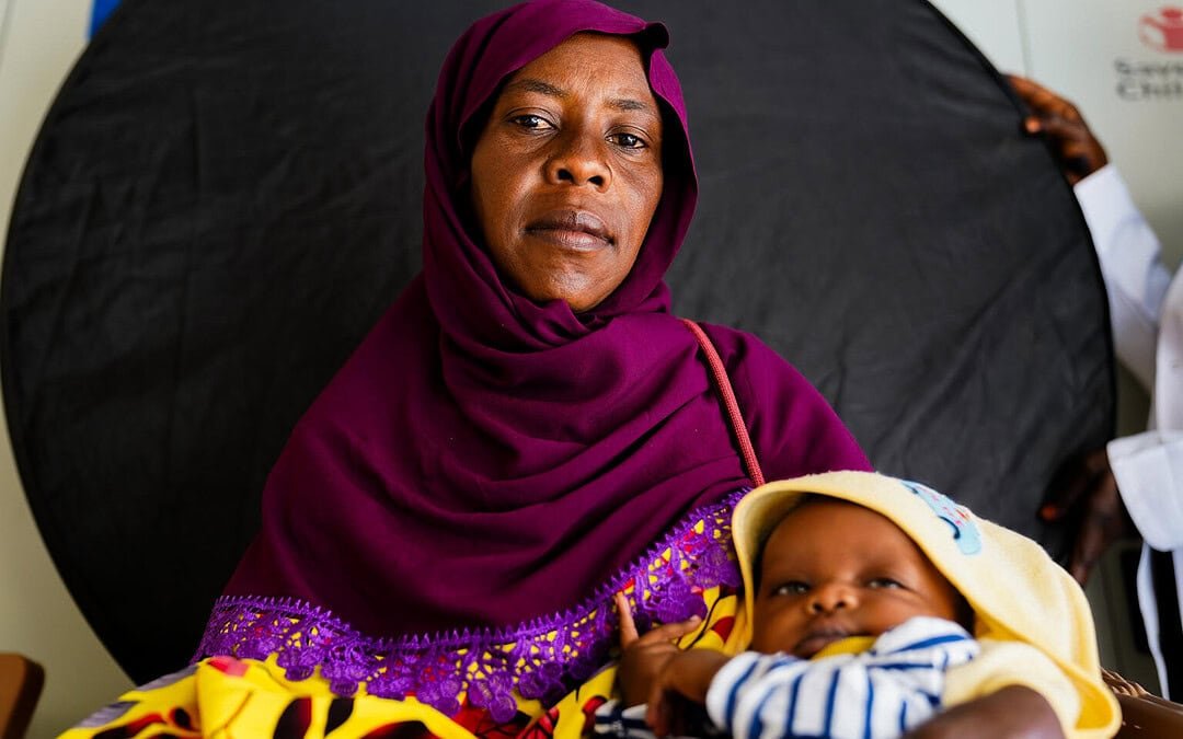 Helfer*innen im sudanesischen Golo stärken Mütter und Kinder