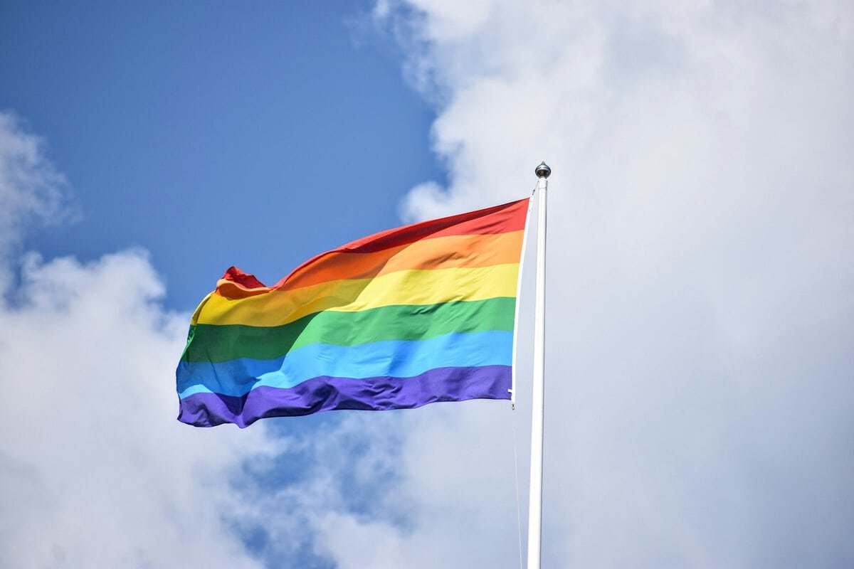 Homosexualität ist in Botswana legalisiert. 2019 urteilte das höchste Gericht, diskriminierende Paragraphen aus dem Gesetz zu streichen. Nun ist die Änderung auch formell vollzogen.