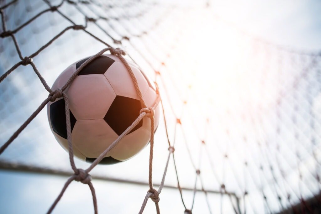 Profis türkischen Fußballvereins Fenerbahçe geben 1 % ihres Gehalts ab – für benachteiligte Kinder. Ein Projekt mit Signalwirkung.