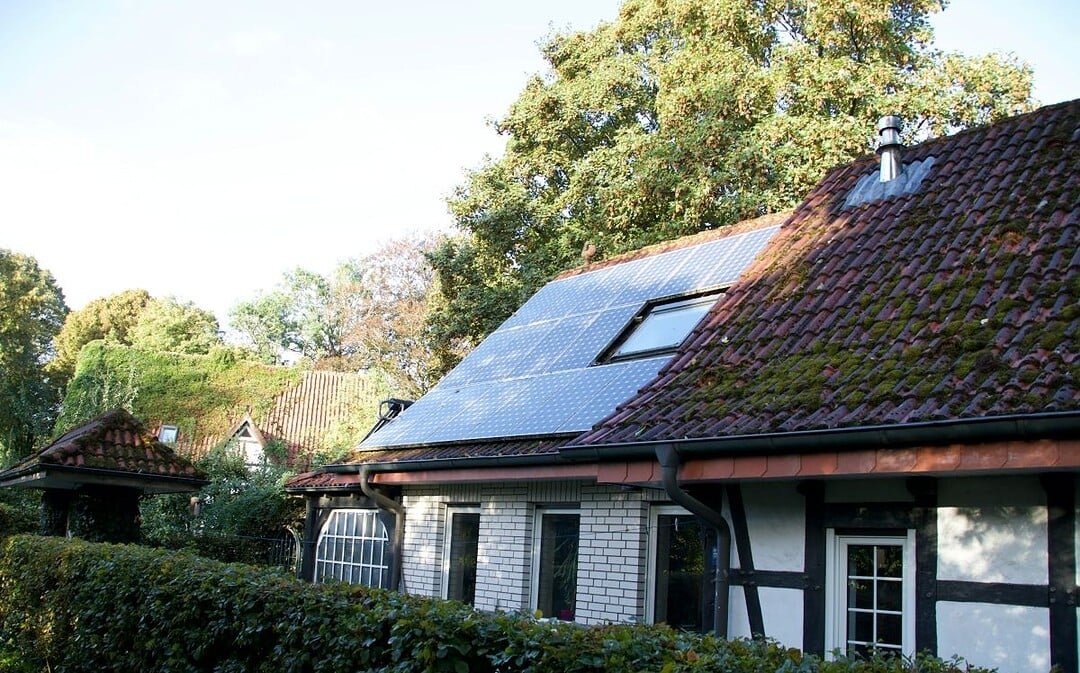 Solarstrom stellt neuen EU-Rekord auf, Familienrathaus verringert Bürokratie